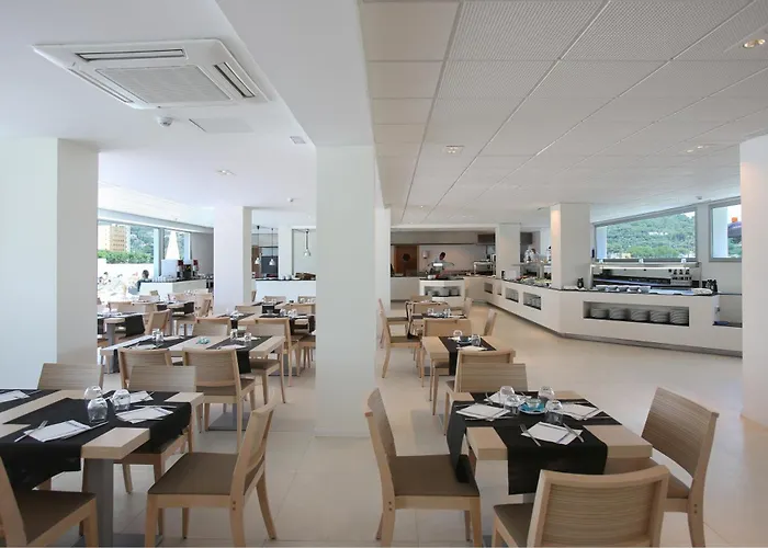 Europa Splash & Hotel 4*