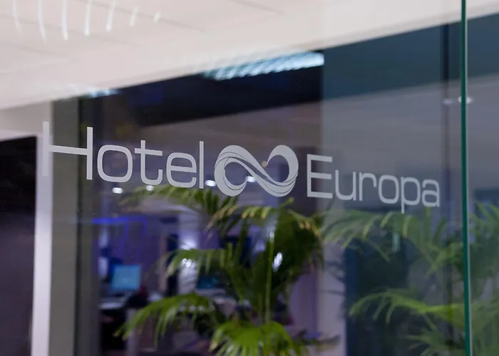 Hotel Europa Splash & 4*