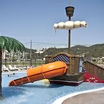 Europa Splash & Hotel 4*