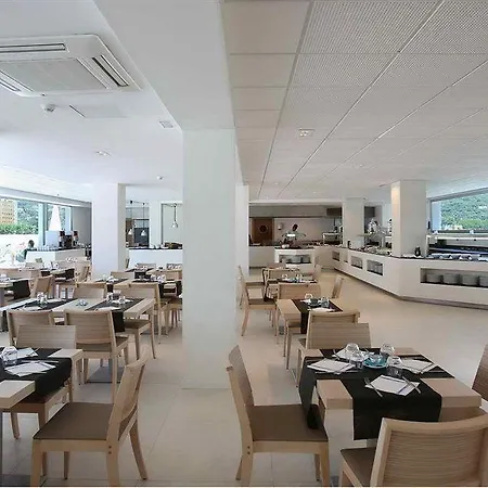 Europa Splash & Hotel 4*