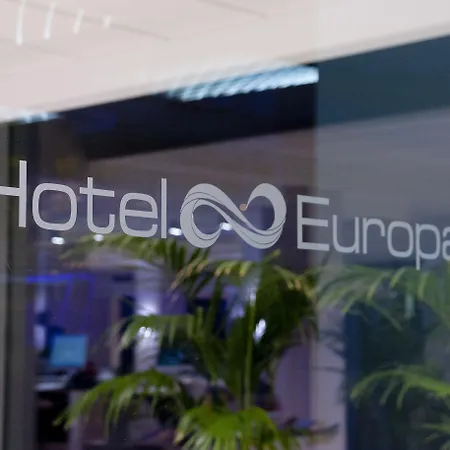 Hotel Europa Splash & 4*