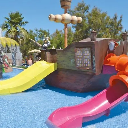 Europa Splash & Hotel 4*